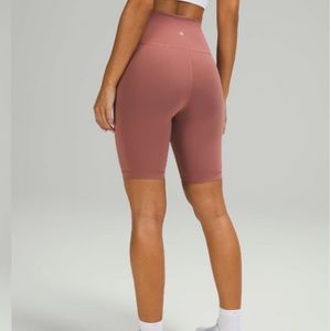 Lululemon Wunder Train High Rise Short 8”